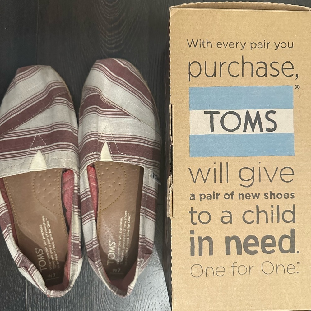 TOMS Women's Classics Umbrella Stripe Shoe Shiraz
